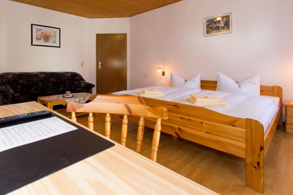 Pension Zum-Ratsherrn Friedrichroda Quarto foto